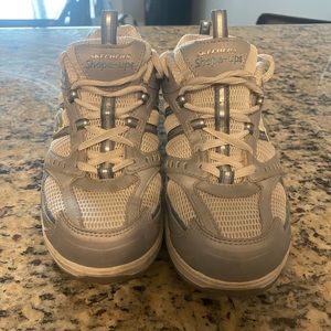Skechers Shape Ups Size 7